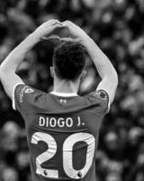 梅西晒黑白照悼念若塔：愿他安息