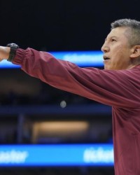 乐鱼官方网站-【观察】夏训带队1胜10负 郭士强却已是最优选择？